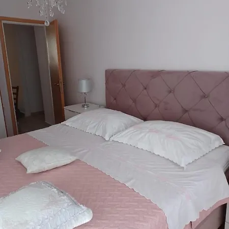 Apartament Vestibul
